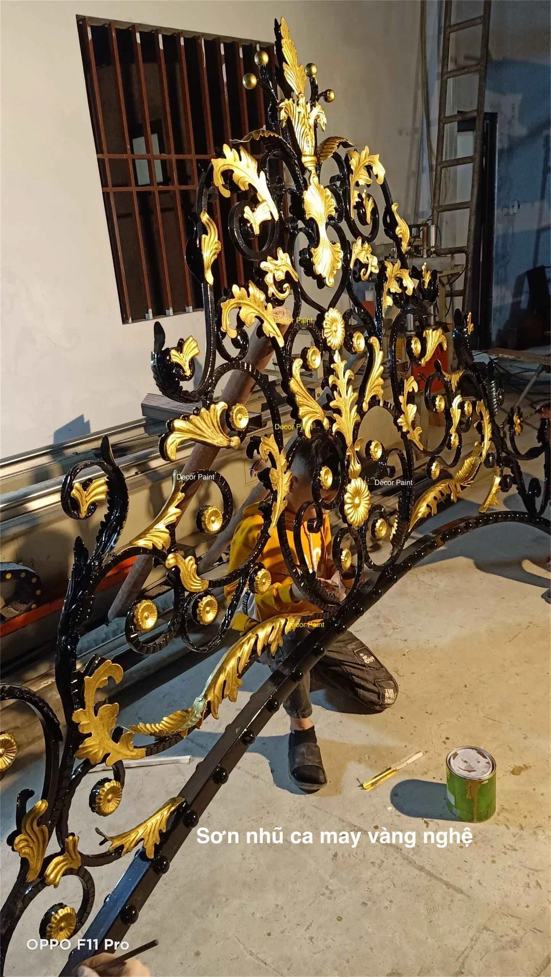 Mẫu sơn thực tế nhu ca may vàng ảnh 1