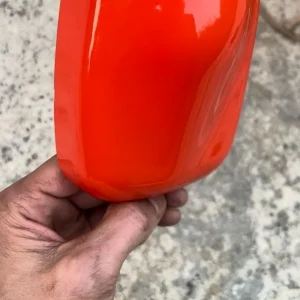 Mẫu sơn thực màu cam vàng bóng được đối chiếu từ video Decor Paint
