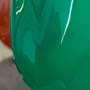 Mẫu sơn thực xanh lá nhạt bóng, cận cảnh bề mặt từ ảnh gốc Decor Paint
